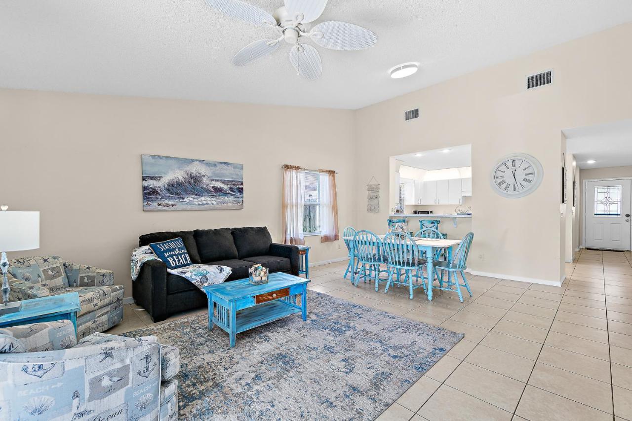 Serene Seaside Retreat - Dog Friendly - 2Br Townhouse With Shared Heated Pool Steps To Paradise Beach! Melbourne Extérieur photo